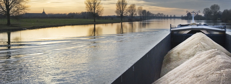 Vrachtschip binnenvaart